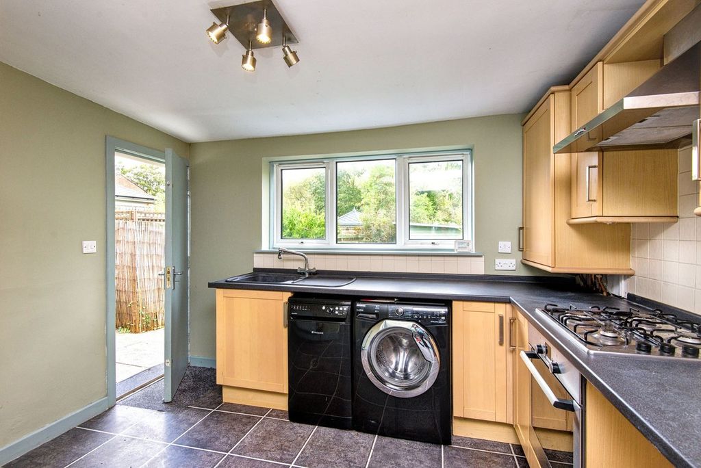 Property photo 3 of 12