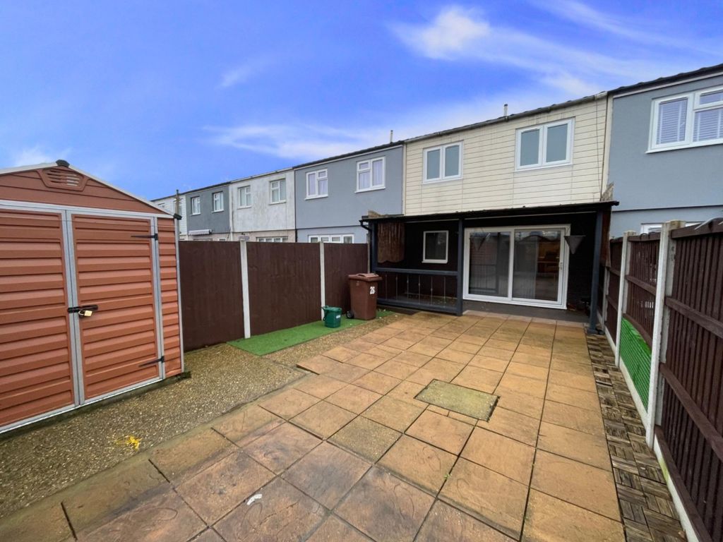 Property photo 2 of 16 4855975
