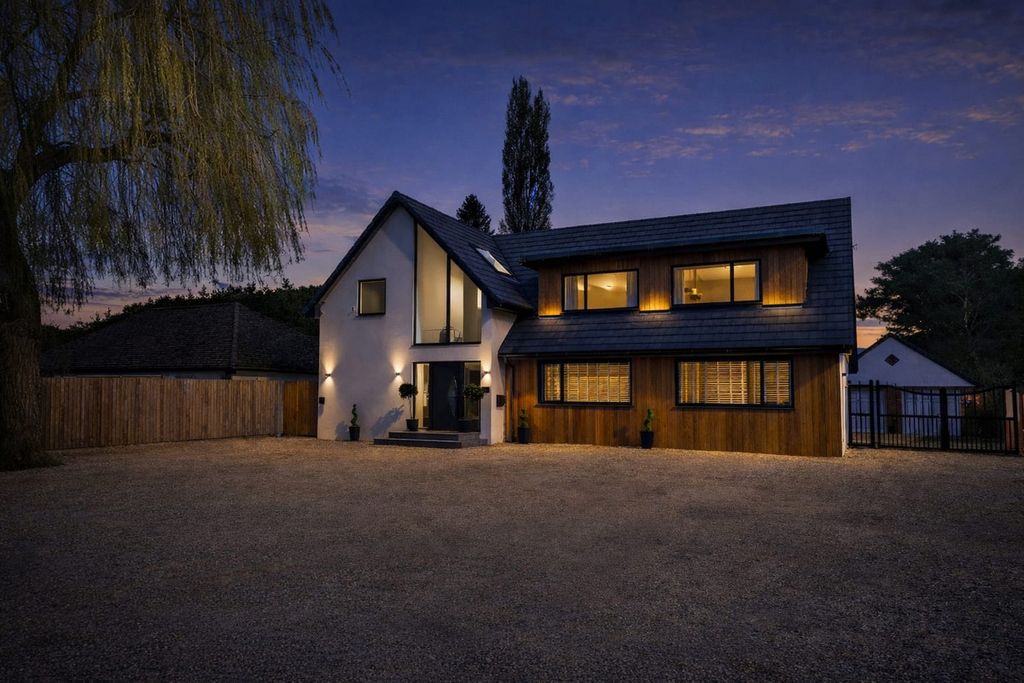 Property photo 1 of 39