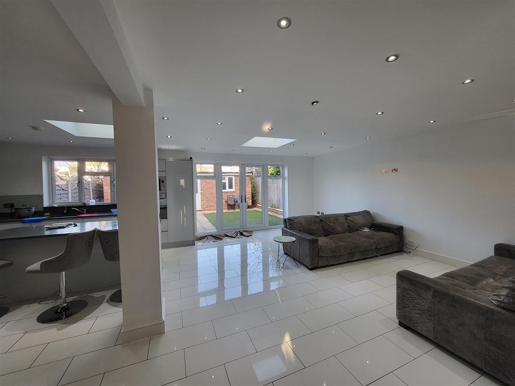 Property photo 3 of 26 20251210_132401.Jpg