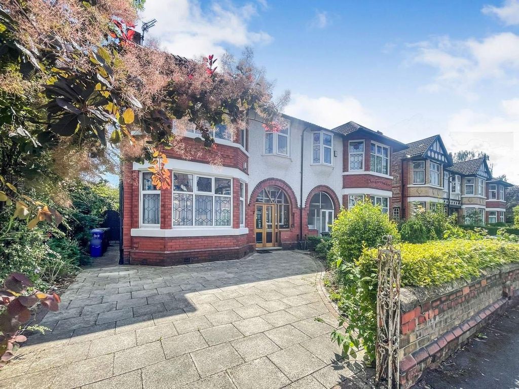 Property photo 1 of 15 External