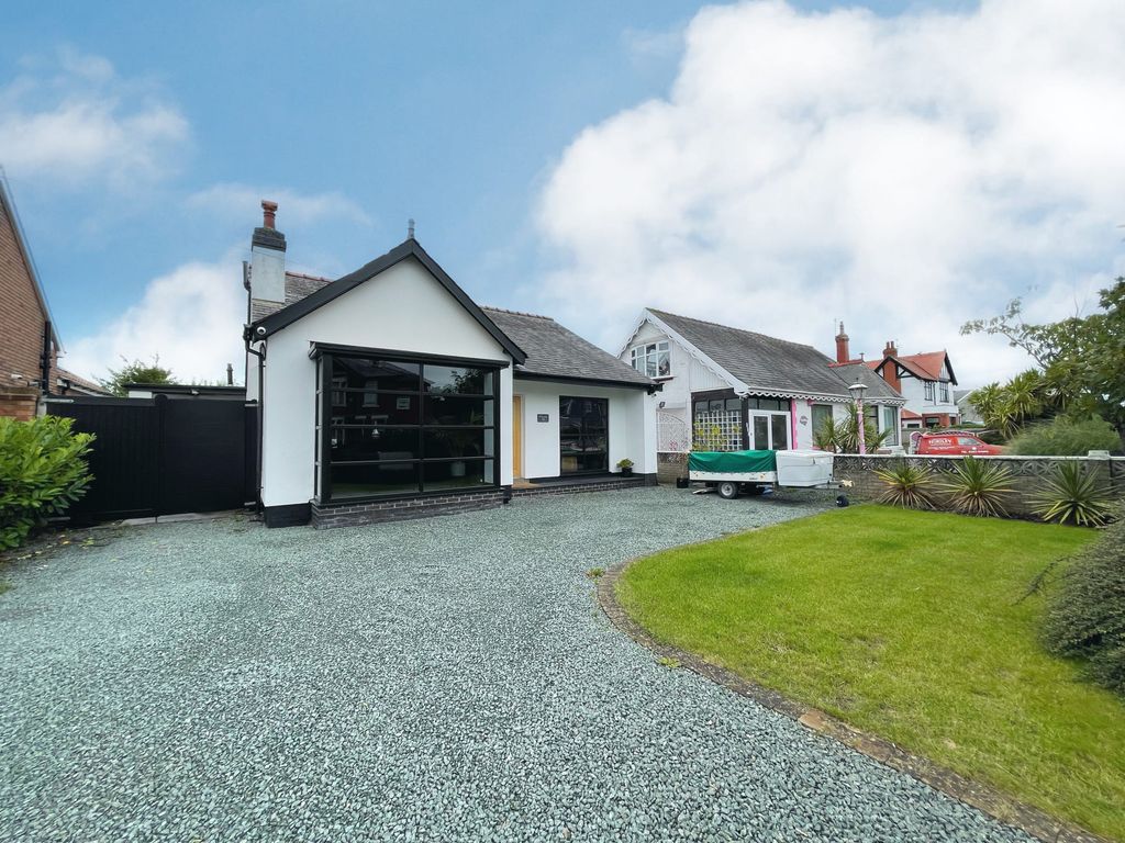 Property photo 1 of 43
