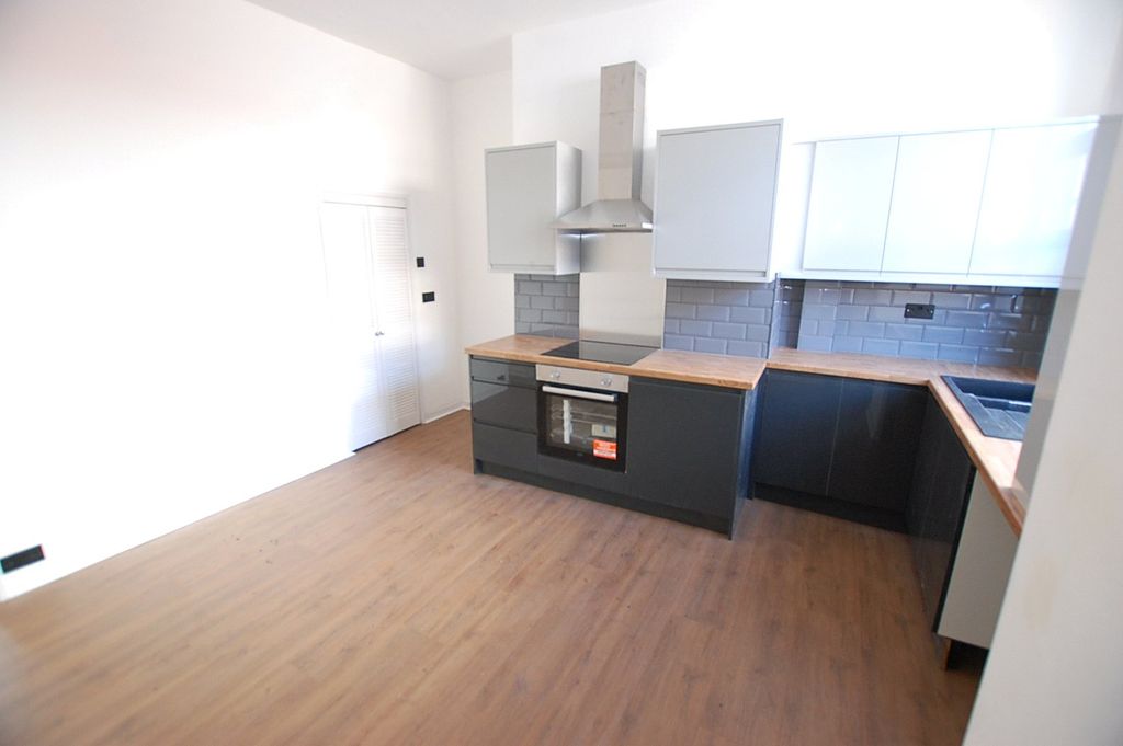 Property photo 3 of 9 Picture No. 02