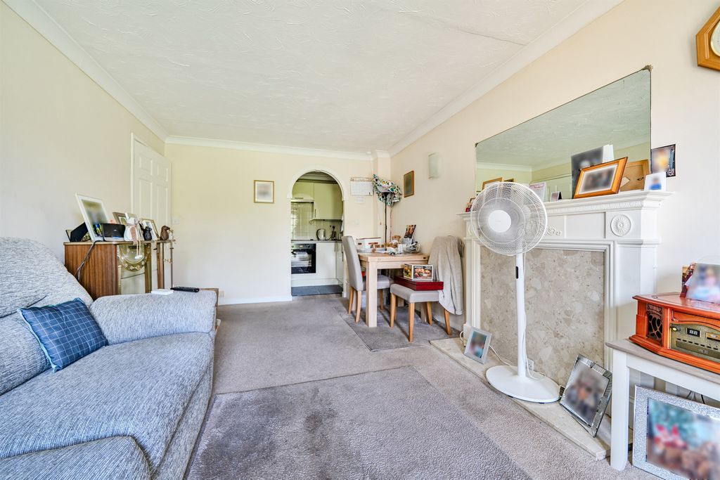 Property photo 3 of 10