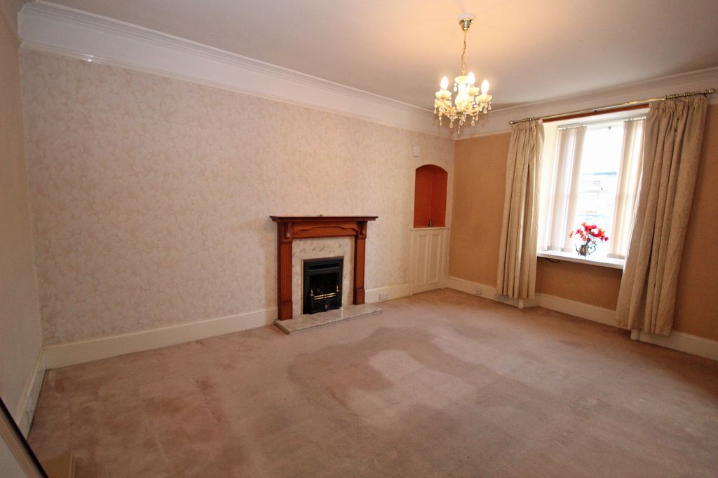 Property photo 3 of 25