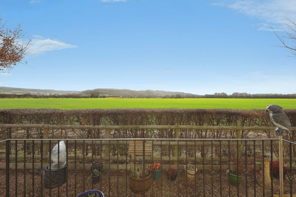 Property photo 2 of 15 Pbox-Img.Jpg