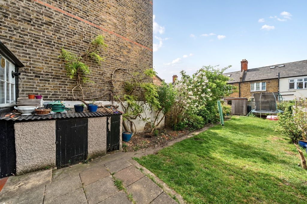 Property photo 3 of 15 Picture No. 30