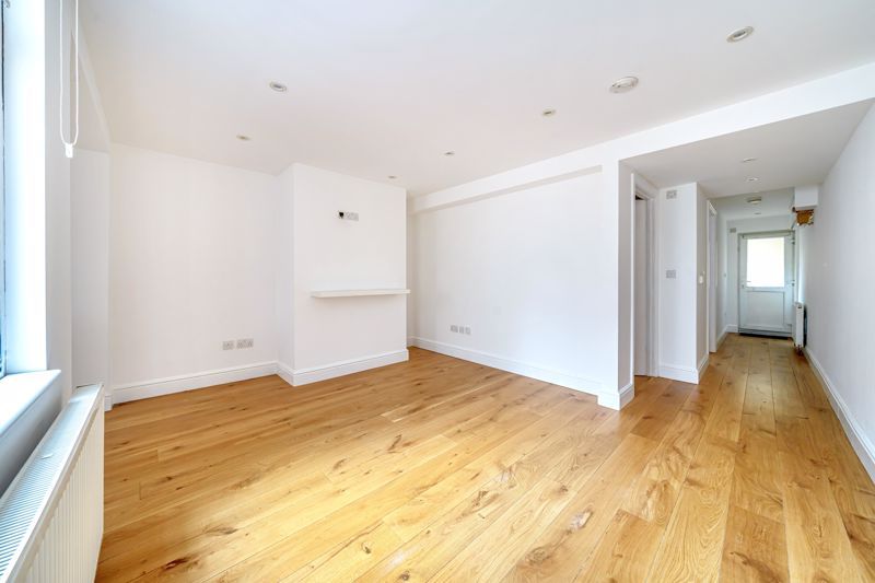 Property photo 3 of 9 Lounge/Dining Room