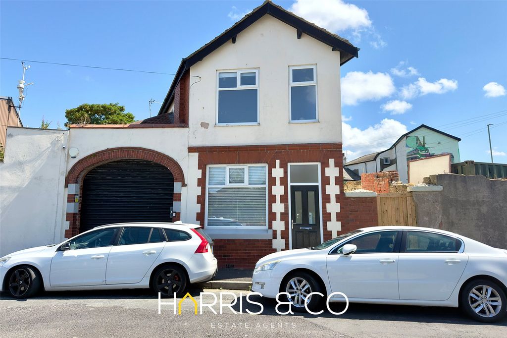 Property photo 2 of 10 Picture No. 02