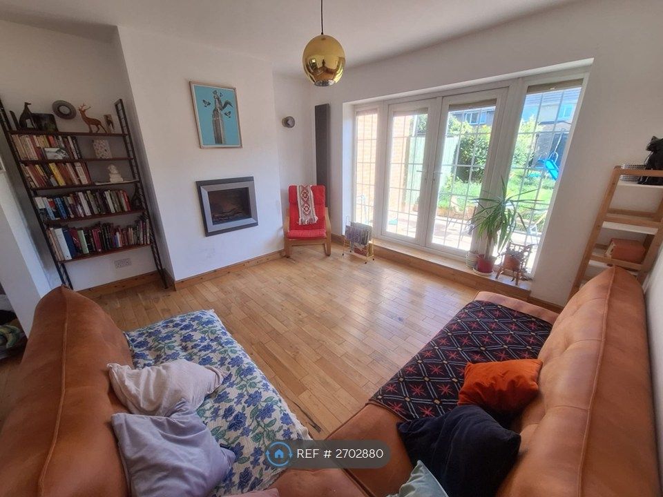 Property photo 1 of 27