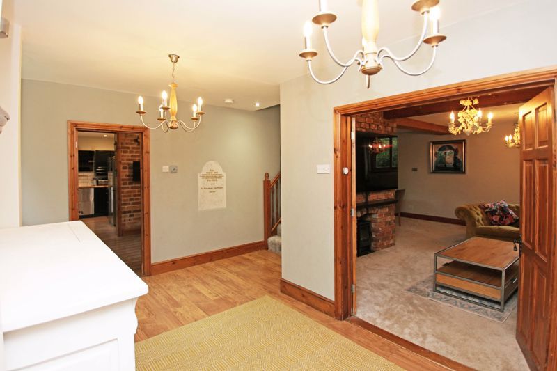 Property photo 3 of 46 Photo 6