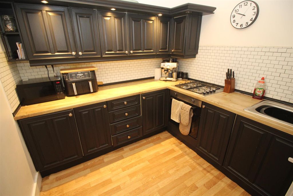 Property photo 3 of 20 Img_1042.Jpg