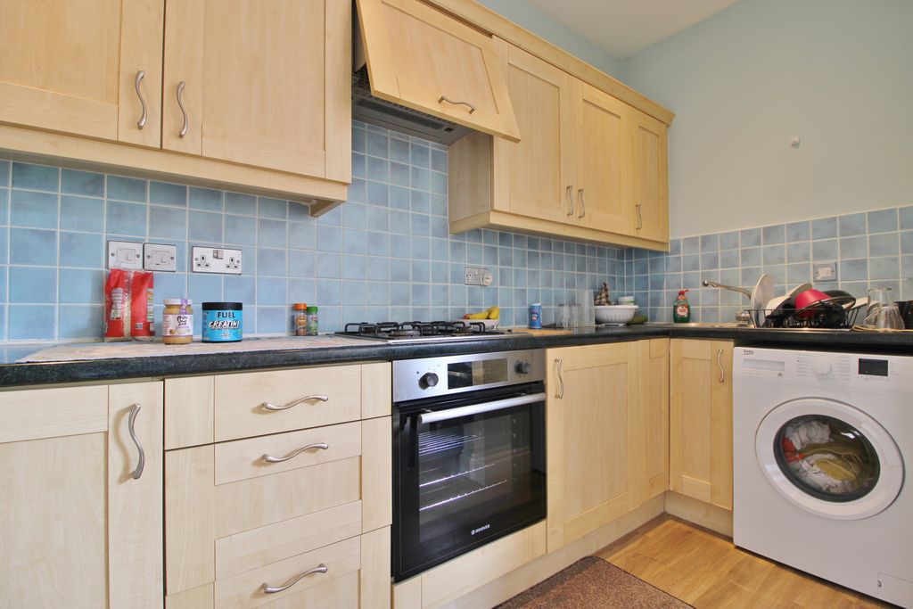 Property photo 3 of 11