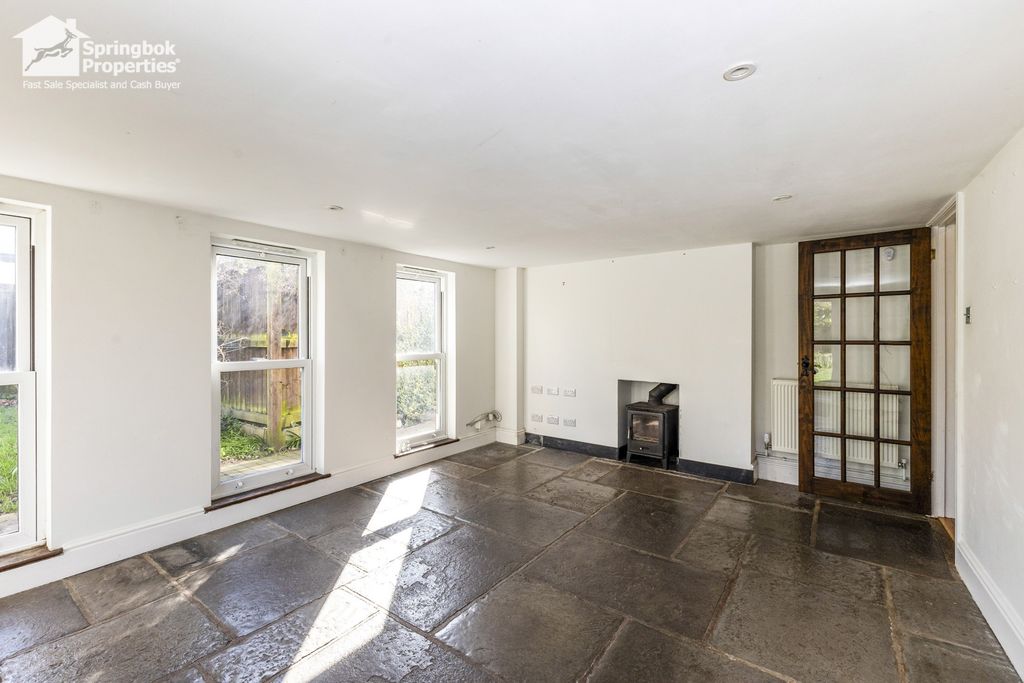 Property photo 3 of 16 Image 2