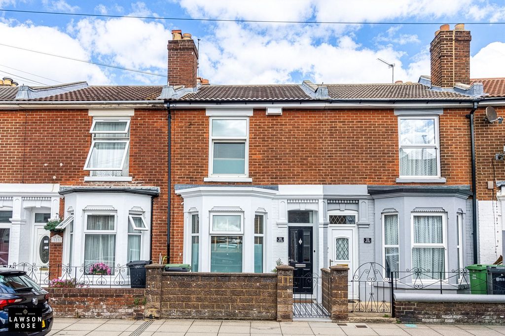 Property photo 1 of 34