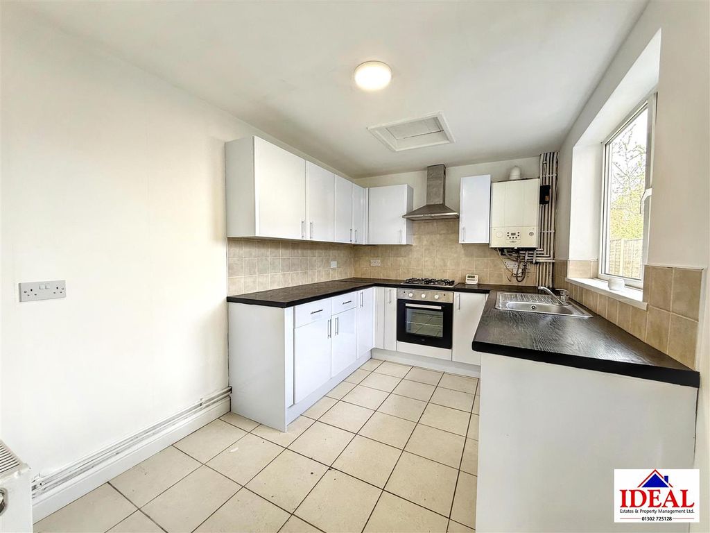 Property photo 2 of 14 Image00011.Jpg