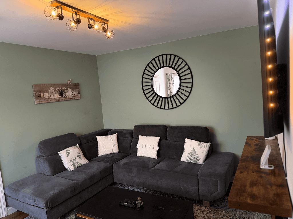 Property photo 3 of 13