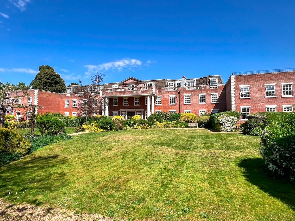 Additional image 41 of 2 bed flat for saleMolesey Park Road, East Molesey KT8