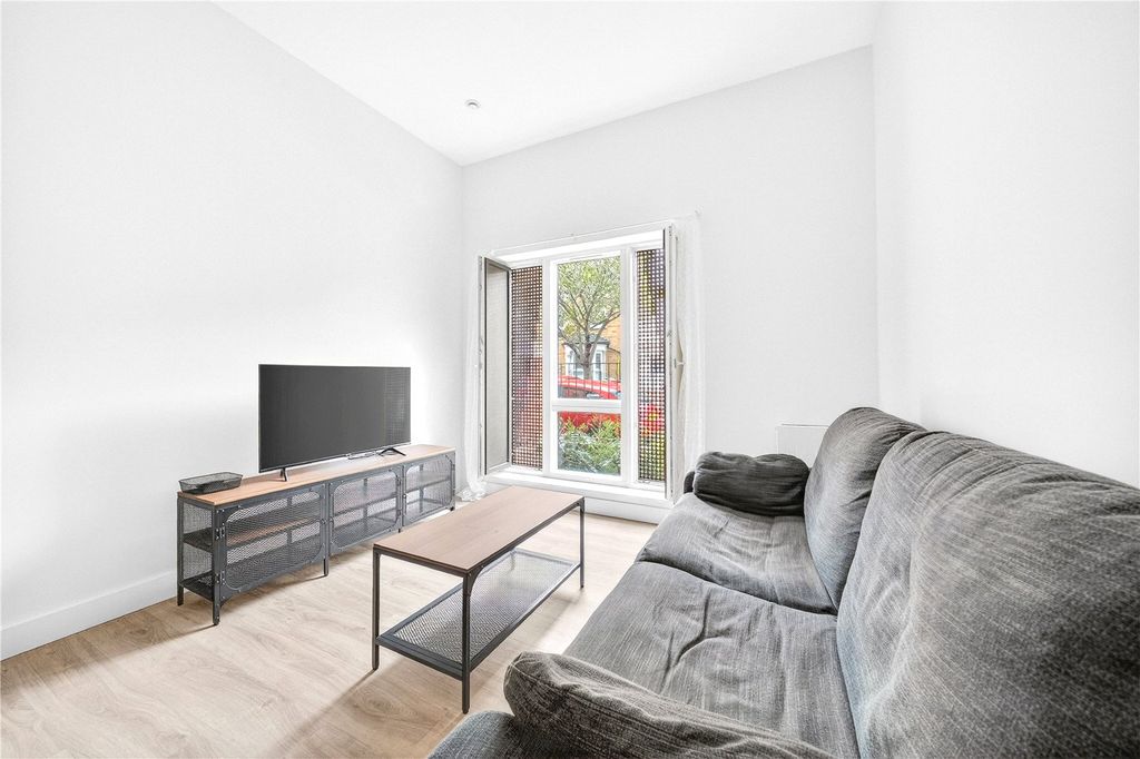 Property photo 3 of 18 Picture No. 19