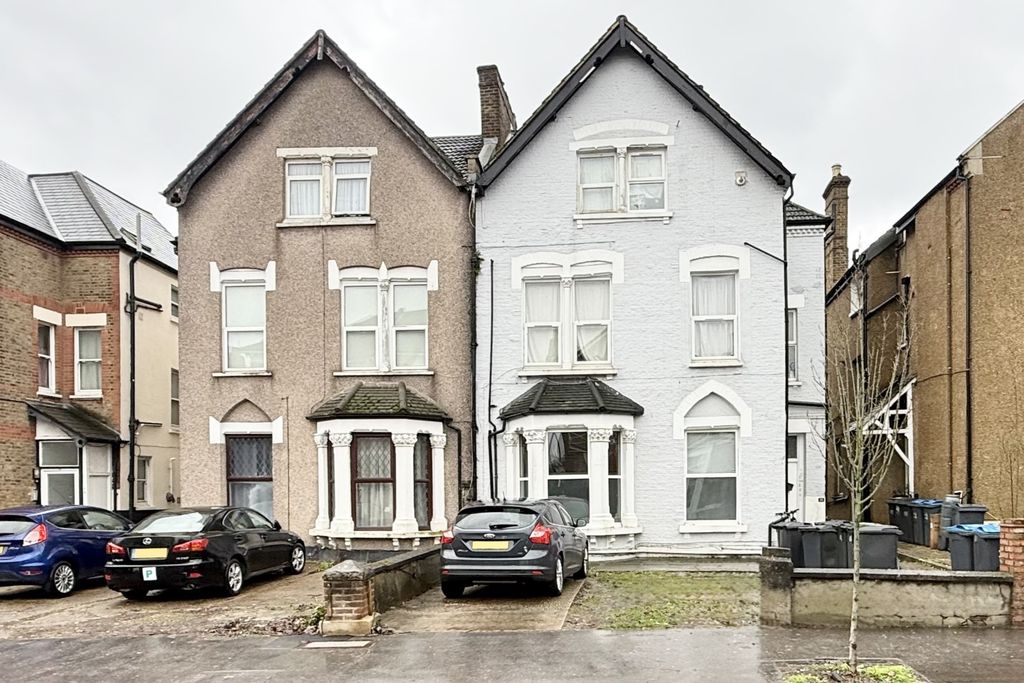 Property photo 1 of 7 1