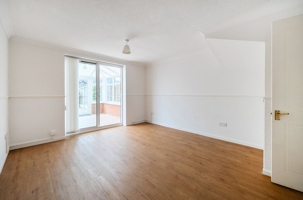 Property photo 2 of 10 Seddons Tiverton