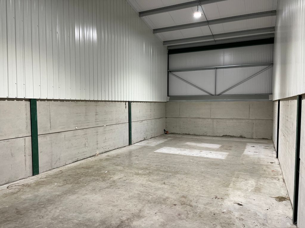 Property photo 2 of 3