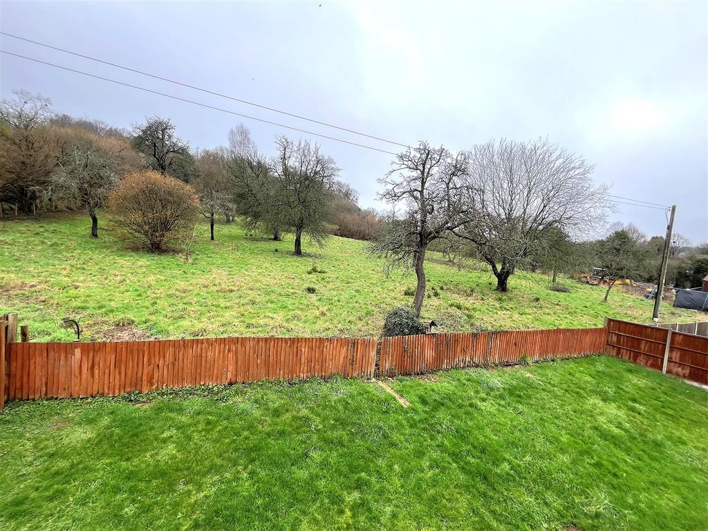 Property photo 3 of 13 Gaedn2.Jpg