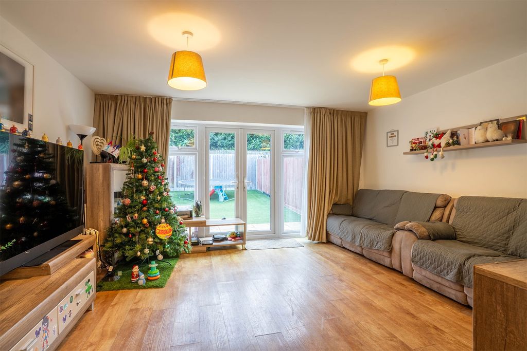 Property photo 2 of 14 4431224