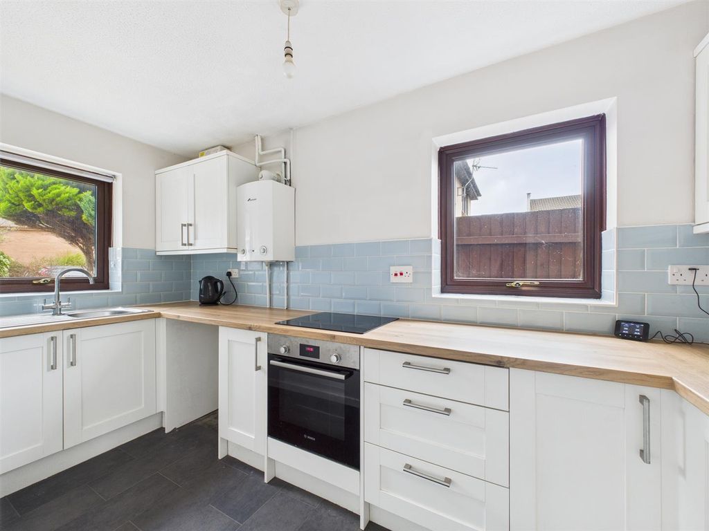 Property photo 3 of 16 Cam02295G0-Pr0322-Still002.Jpg