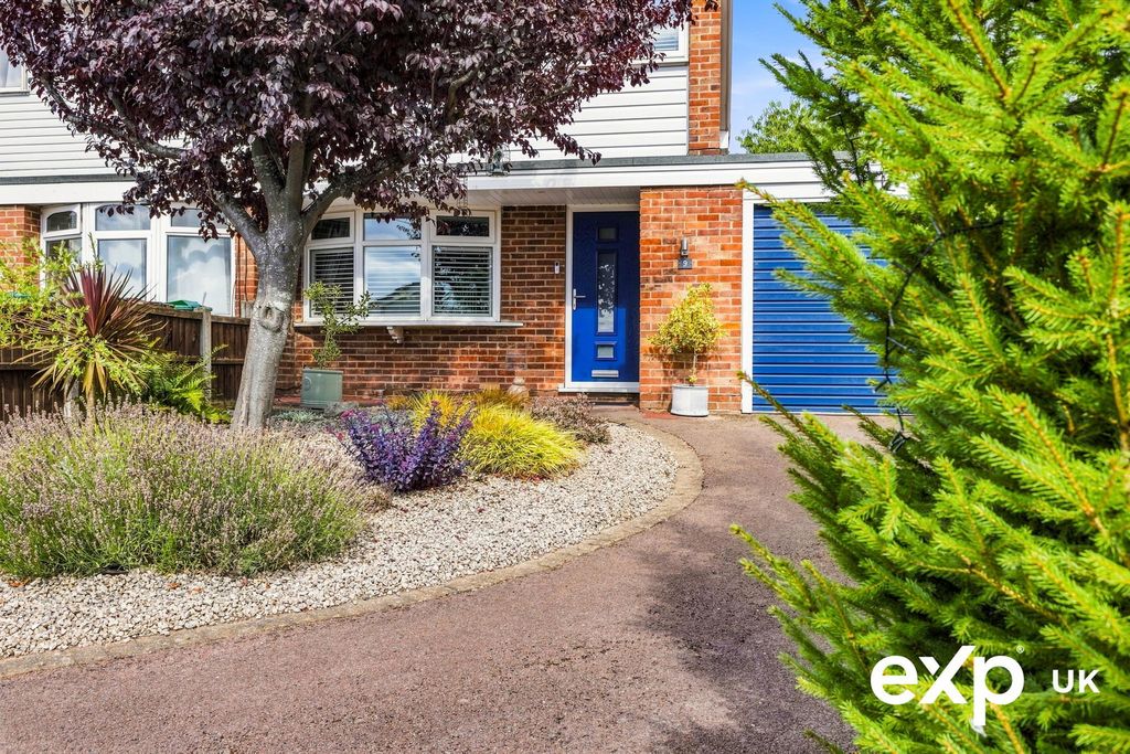 Property photo 1 of 29