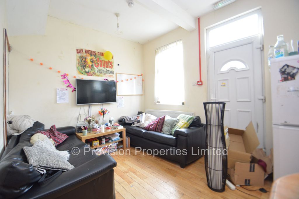 Property photo 1 of 11 Photo