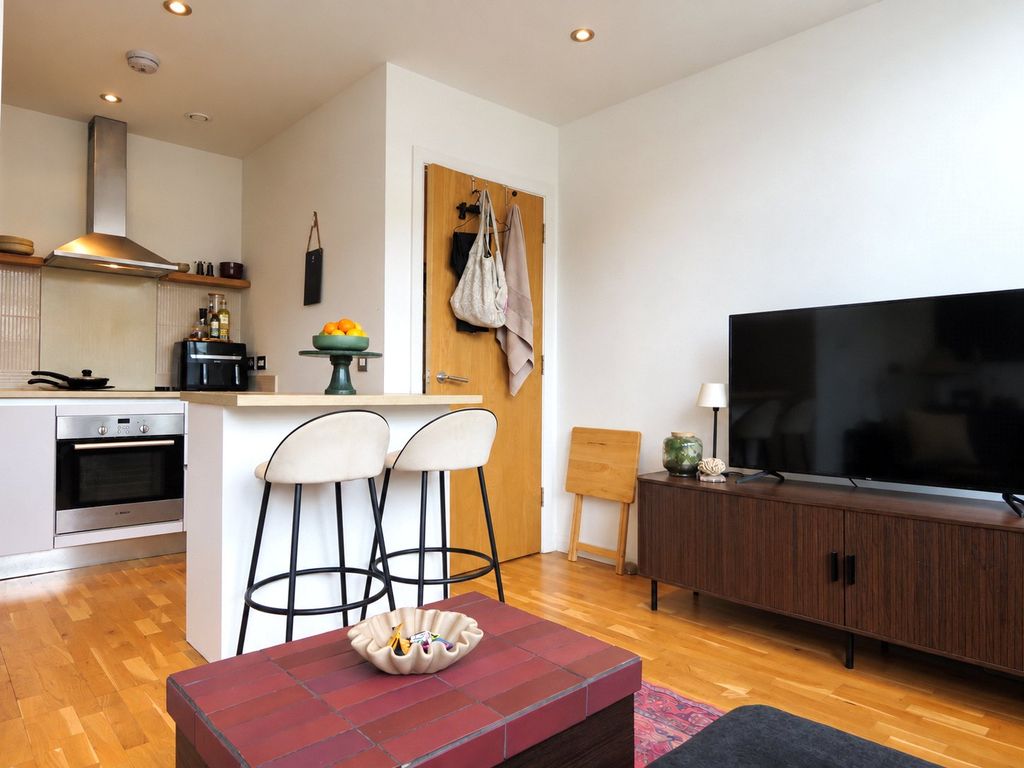 Property photo 1 of 10 Reception Room