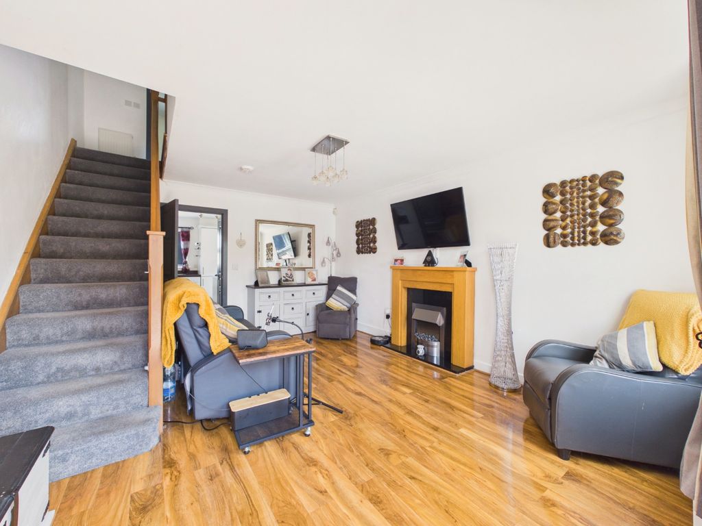 Property photo 3 of 14 5085674