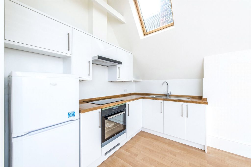 Property photo 3 of 7 Kitchen Detail