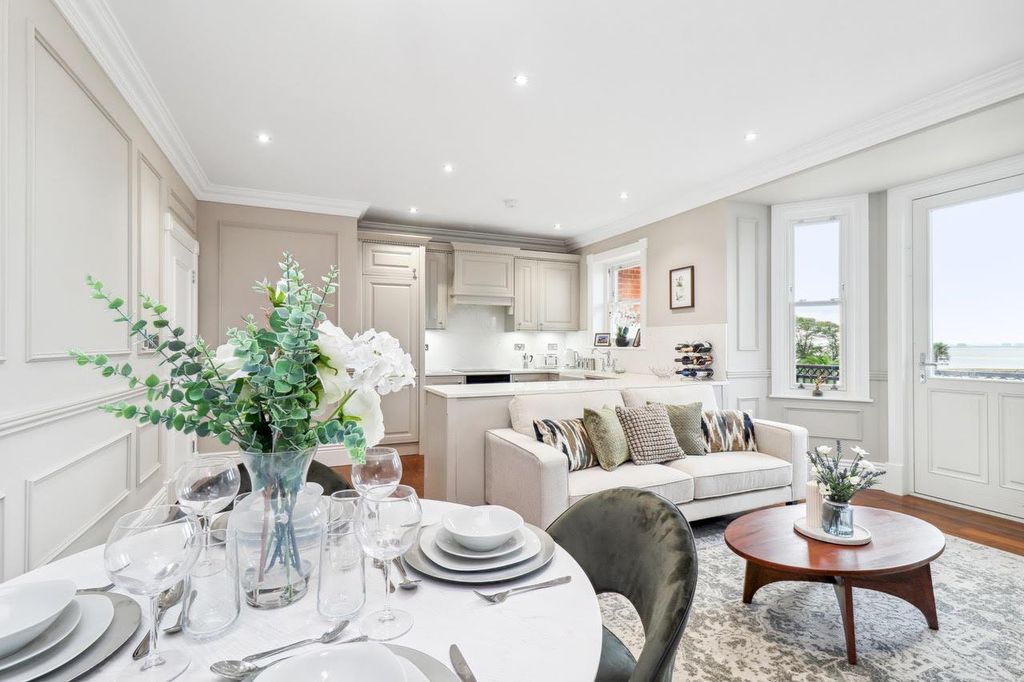 Property photo 1 of 13 Beecroft 5 Shot.Jpg