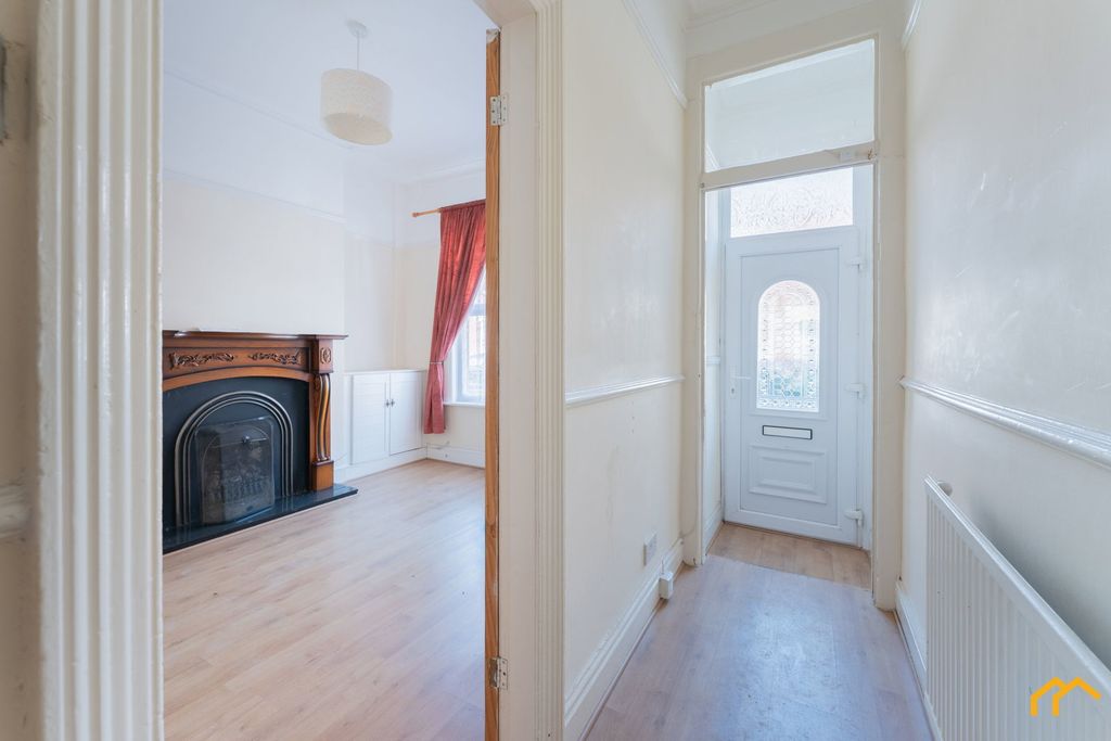 Property photo 2 of 19