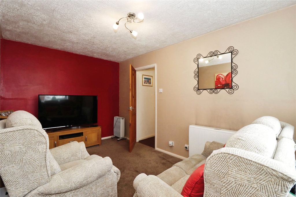 Property photo 2 of 16 Picture No. 05