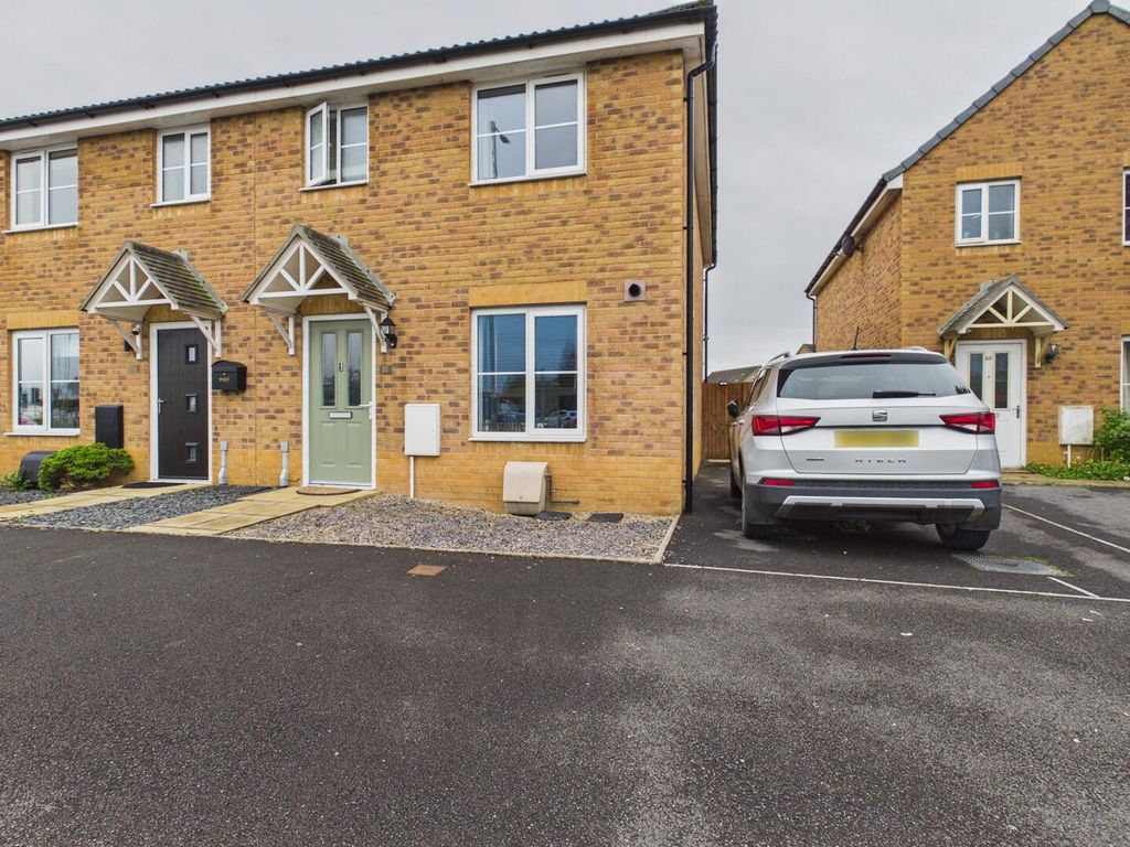 Property photo 1 of 17 Front (Exterior)