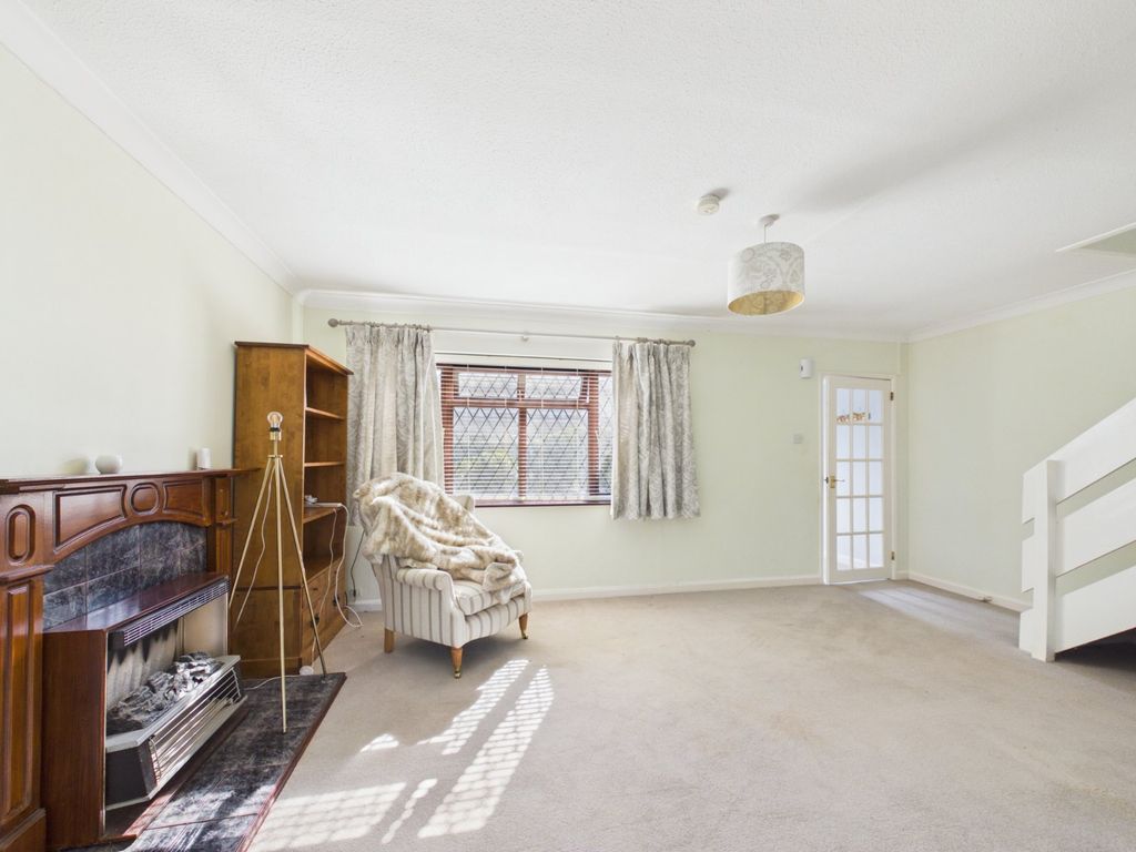 Property photo 2 of 15 Living Room
