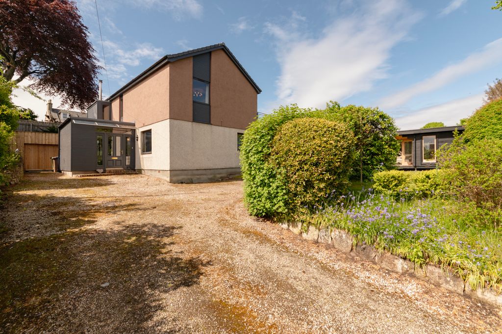 Property photo 2 of 38 Exterior 2
