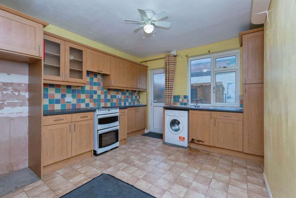 Property photo 2 of 16