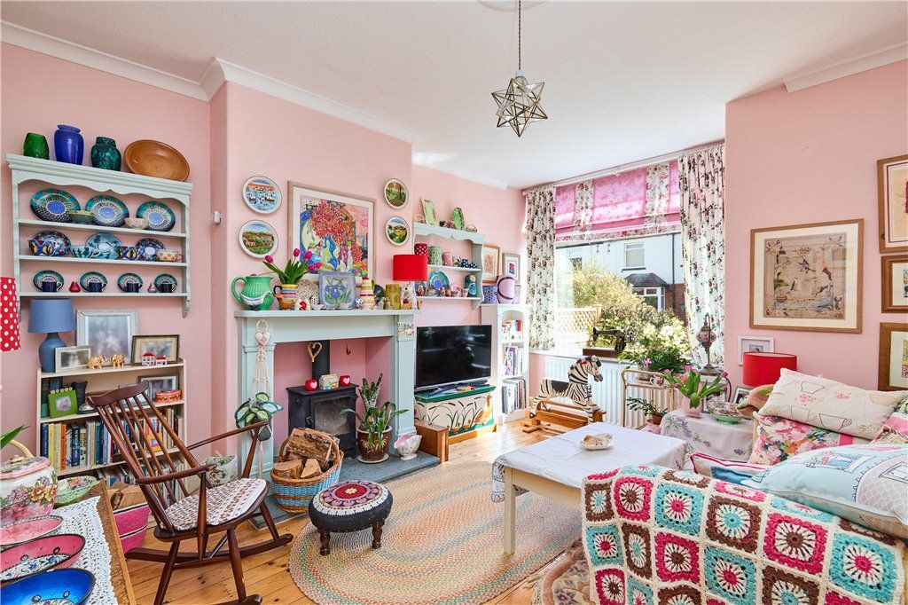 Property photo 2 of 19 Sitting Room