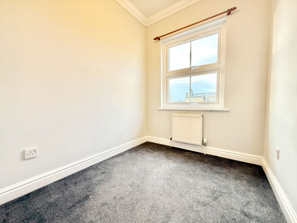 Property photo 2 of 7 Bedroom 1