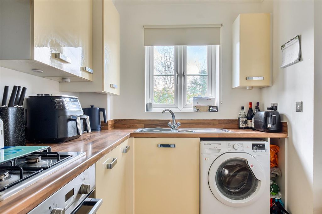 Additional image 16 of 2 bed flat for saleScholars Way, Melksham SN12