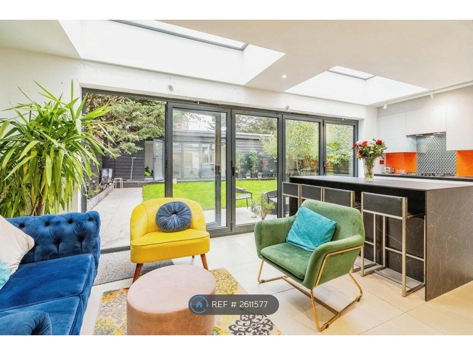 Property photo 3 of 33 Living Area