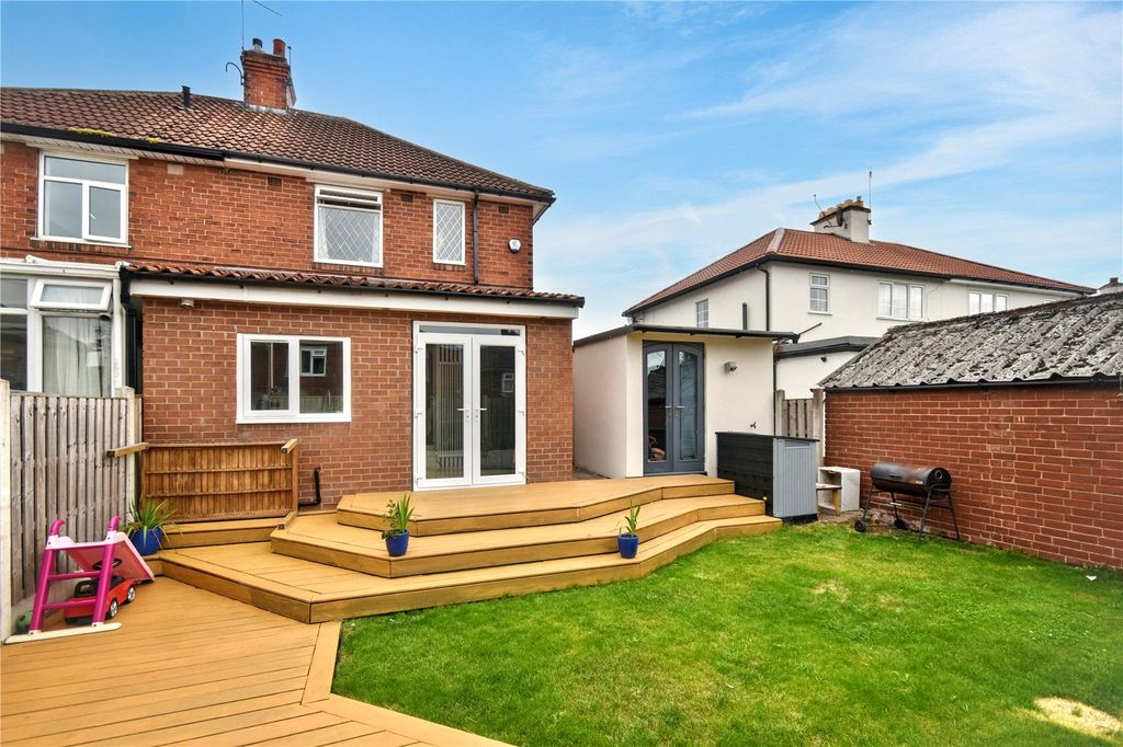 Property photo 1 of 17 Picture No. 04