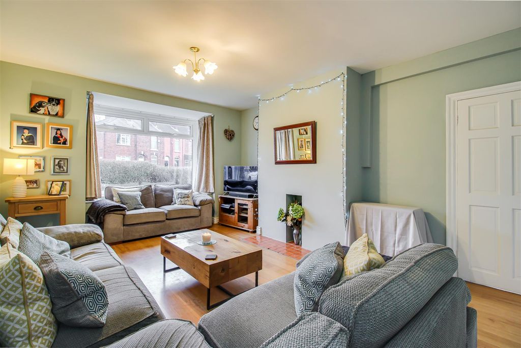 Property photo 2 of 12 Living Room