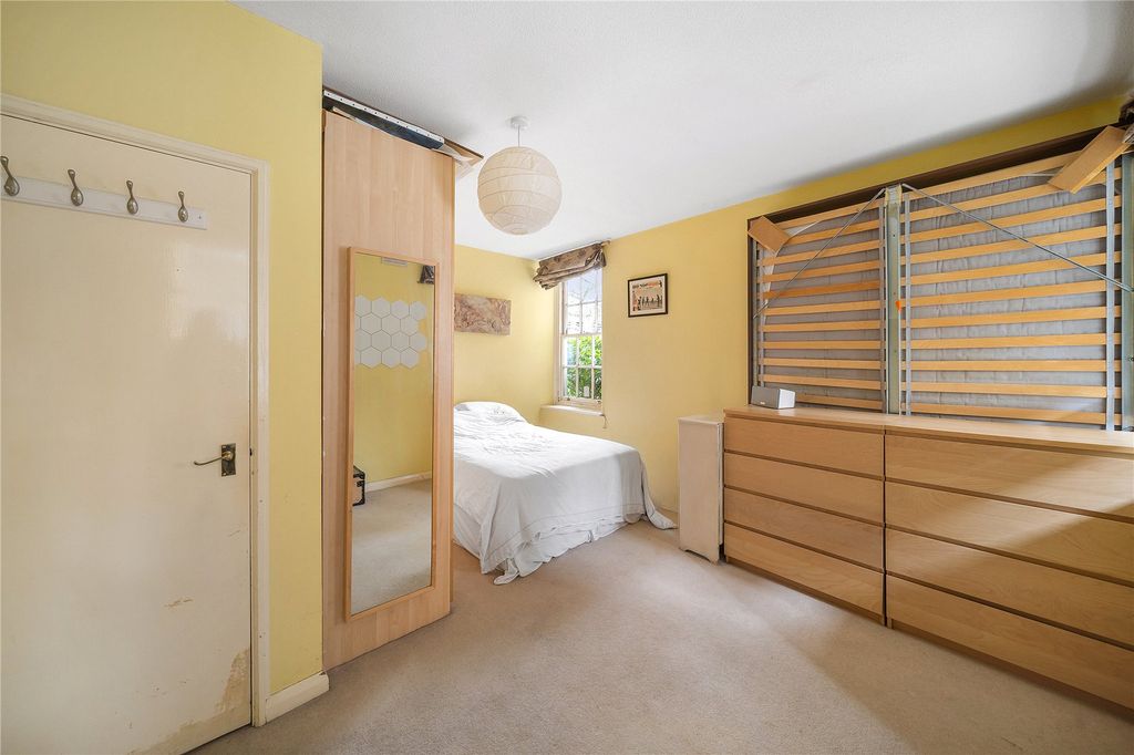 Property photo 3 of 13 Picture No. 11