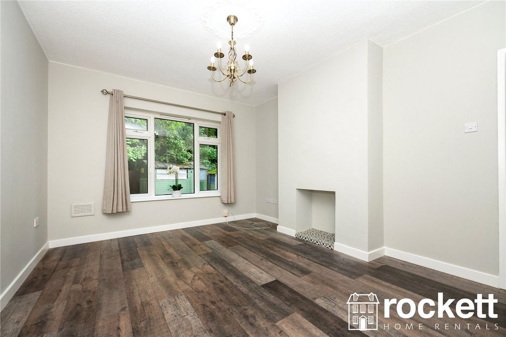 Property photo 2 of 12 Picture No. 02