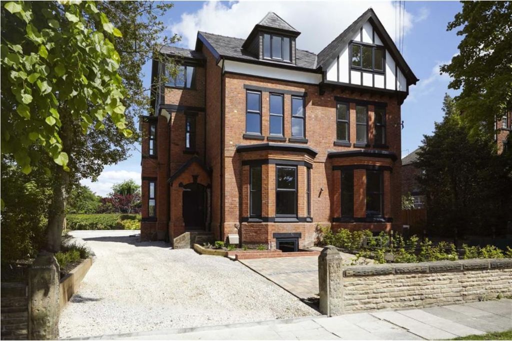 Property photo 1 of 5 (Main)